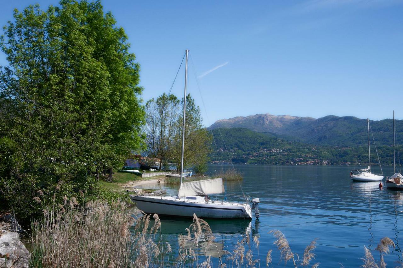 Emy Lake Orta Pella Bagian luar foto